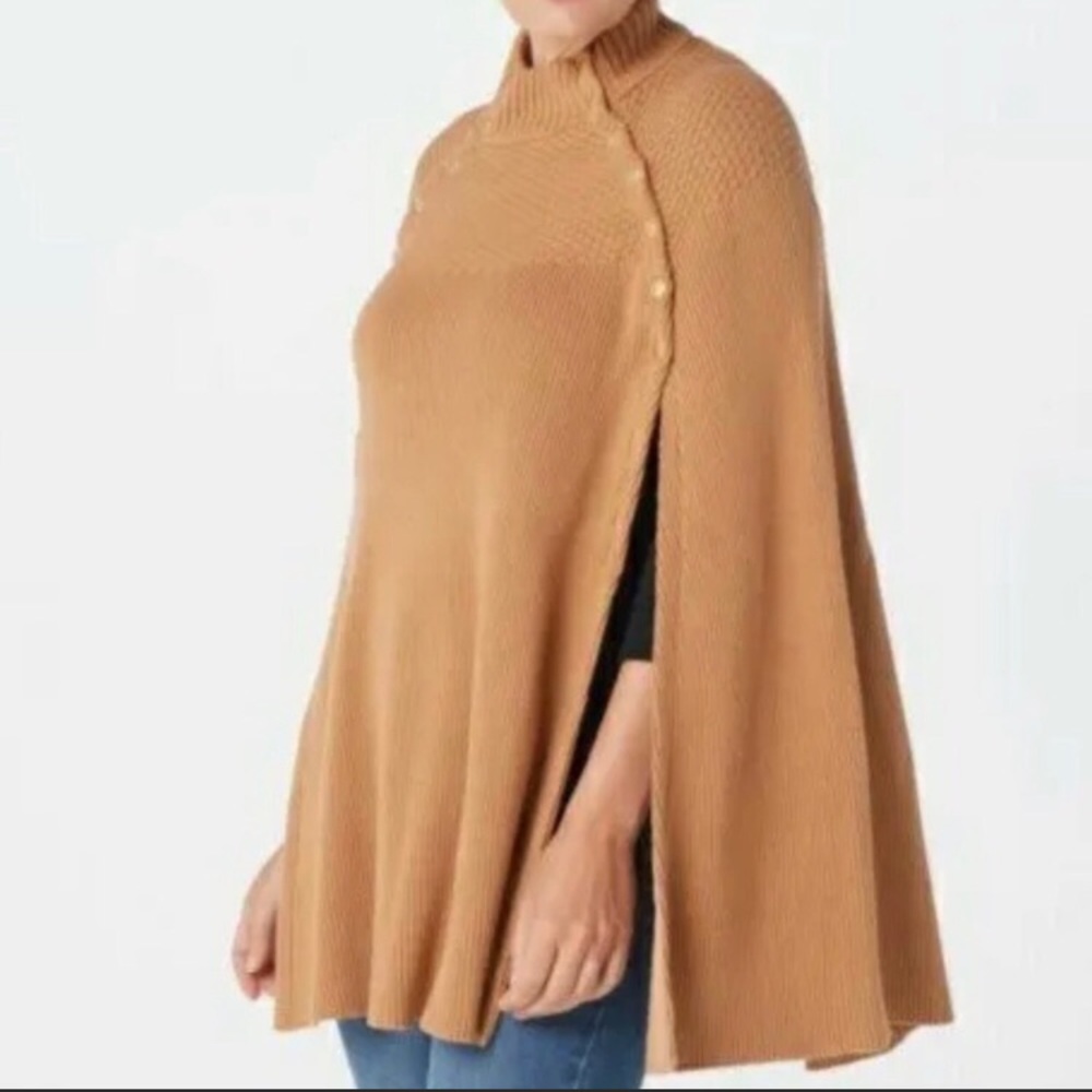 NWOT G.I.L.I. Got It Love It tan sweater cape cover size M/L